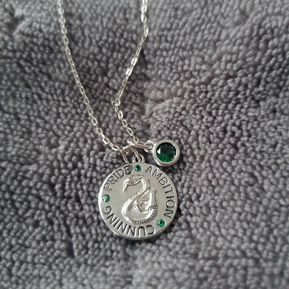 Harry Potter 925 Slytherin Medalion Necklace - Picture 1 of 4